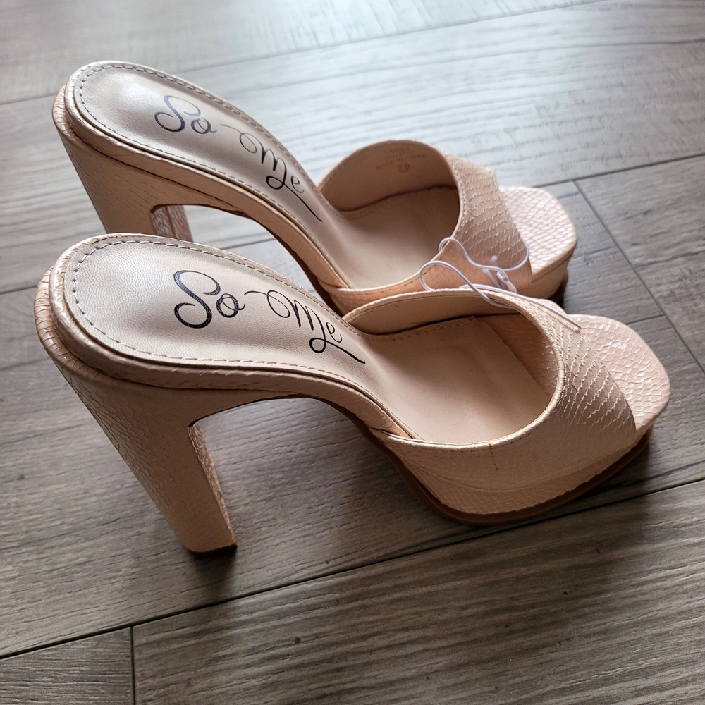 So Me Textured Cream-Nude Platform Heels - Picture 3 of 7